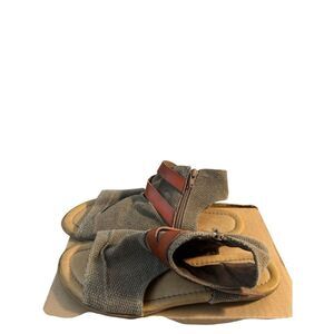 Shoe show brand zipper Ankle sandals Gayla size 9